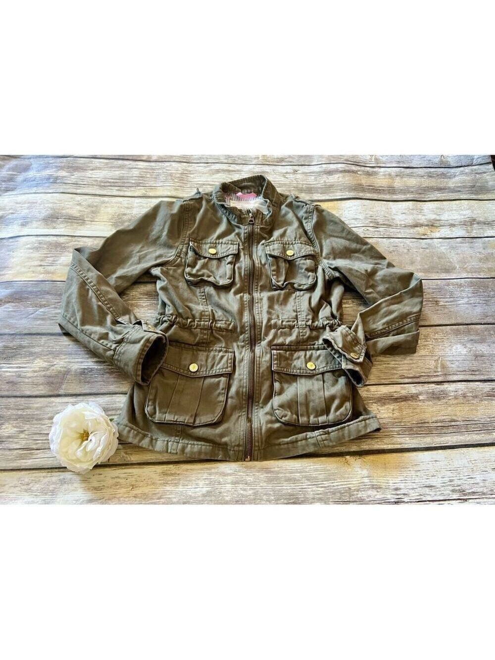 COOL OLIVE GREEN COAT